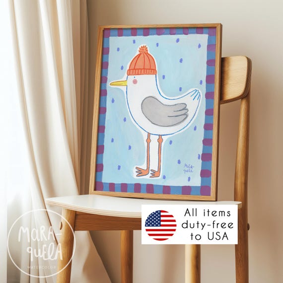 Poster Infantil Gaivota com Gorro | Ilustração Pintada à Mão | Decoração Quarto Crianças e Bebés | Tons Azuis | Presente Original