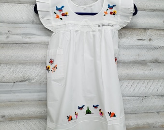 El Salvador Girls Embroidered Dress, Vintage Style Folk Art, Size 6