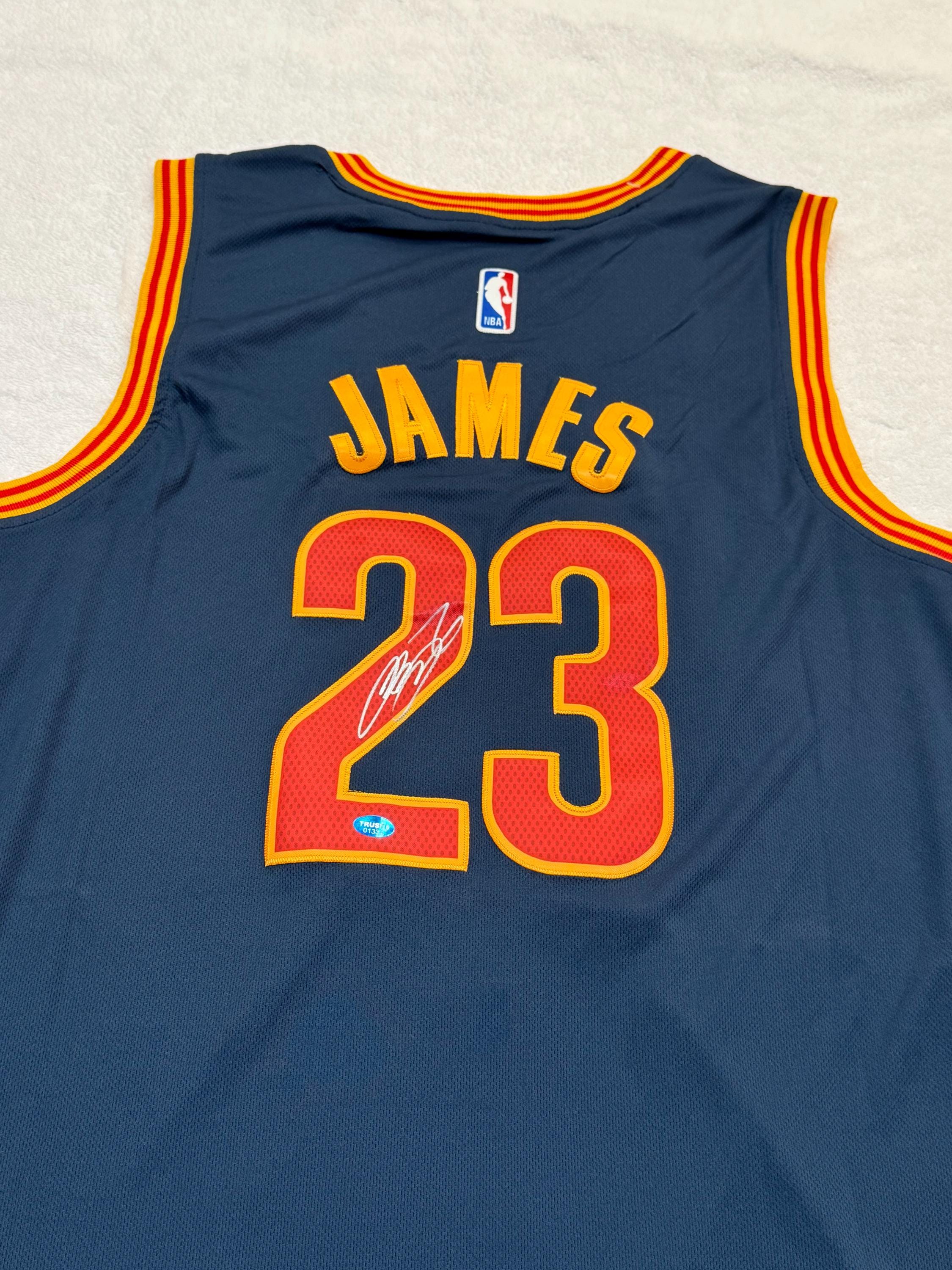 lebron james cavs shirt