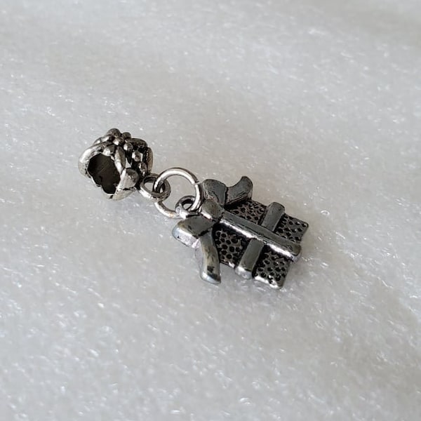 Silver Gift Box Charm Slider for European Bracelet