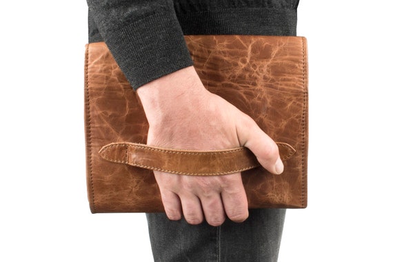 Woodland Leather Brown Large 8.0 Easy Access Wash Bag Central Zip Understoreage Compartment