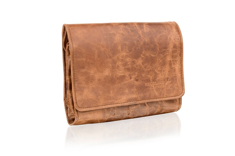 Woodland Leather Brown Large 8.0 Easy Access Wash Bag Central Zip Understoreage Compartment