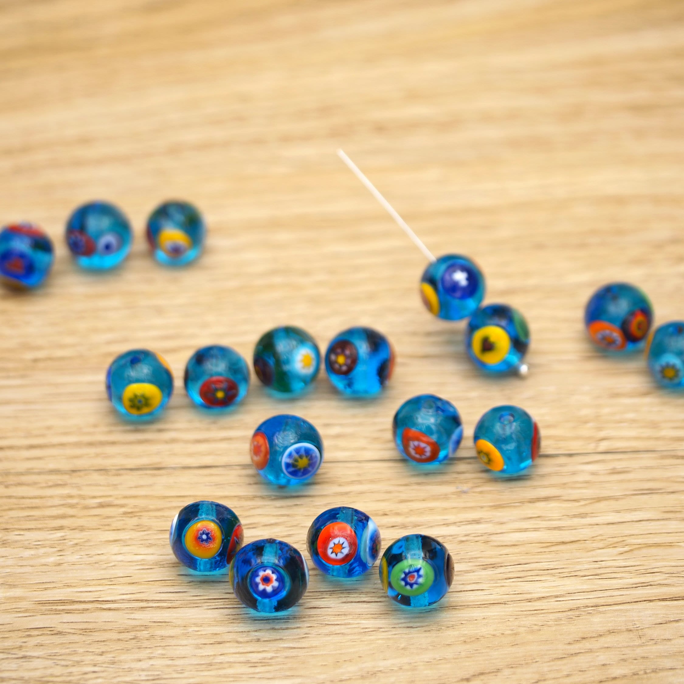 Bracelet en grosses perles de verre de Murano bleu turquoise gris