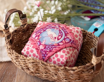 The Mini Cathedral Pinnie - PDF Pattern