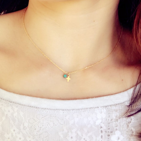 14k guldfyllt eller sterlingsilver Litet korshalsband - Turkos onda ögat halsband - Elegant minikors och turkos choker