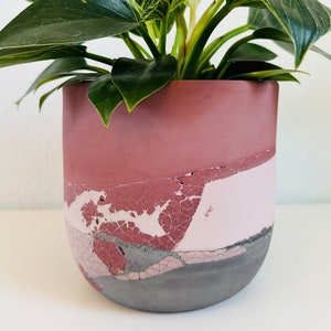 Love Games Planter | Layered Concrete Planter | Minimalist Planter | Indoor Planter | Tulip Shaped Plant Pot