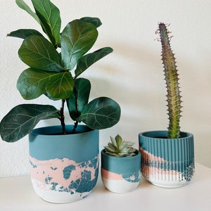 Happy House Planter | Layered Concrete Planter | Tulip Shaped Plant Pot | Minimalist Planter | Indoor Planter