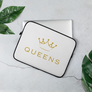 Queen of Tears | Laptop Sleeve (Size: 13&quot; or 15&quot;) | QUEENS Group Crown Logo | K-Drama Inspired | Kim Soo-Hyun | Kim Ji-Won
