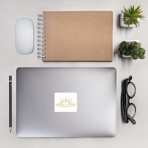 Queen of Tears | Bubble-Free Vinyl Sticker | KDRAMA-inspired | Wedding | Bridal | Lucky Four-Leaf Clovers | Kim Soo-Hyun | Kim Ji-Won