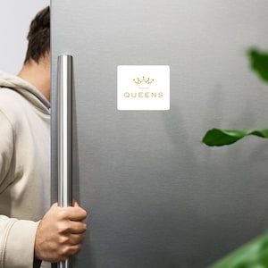Queen of Tears | Magnet | QUEENS Group Crown Logo | K-Drama Inspired | Kim Soo-Hyun | Kim Ji-Won | Baek Hyun-Woo | Hong Hae-In