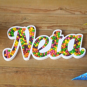 Platos de dulces personalizados con letras - Platos de cumpleaños con letras - Platos con letras - Platos personalizados para mesa dulce