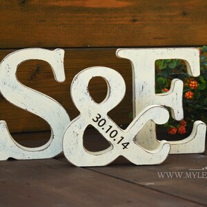 Letrero rústico para guardar la fecha con iniciales para boda, ideas de decoración rústica para bodas, letras de madera personalizadas independientes grabadas con fecha