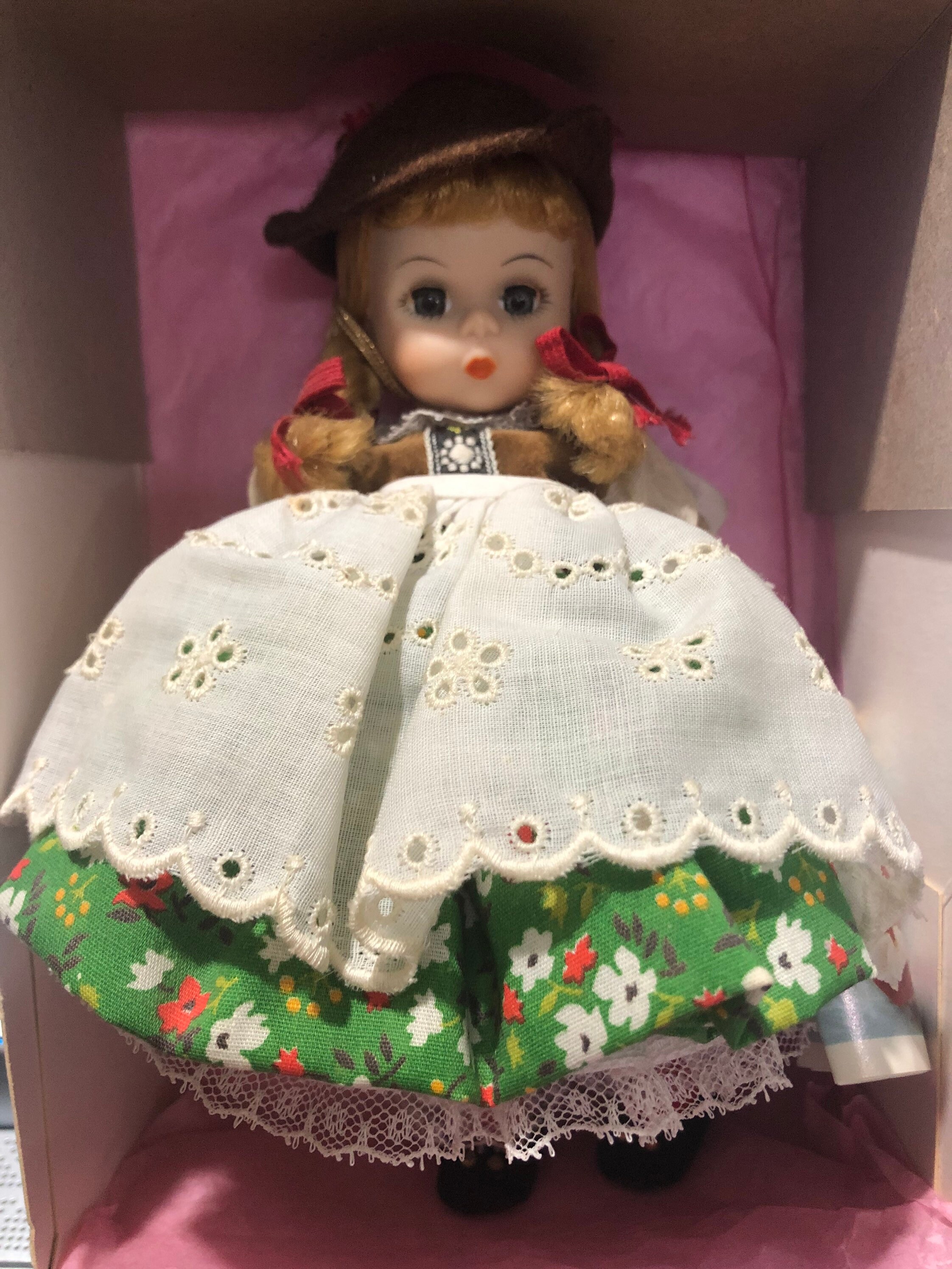 Madame Alexander Dolls International - Etsy