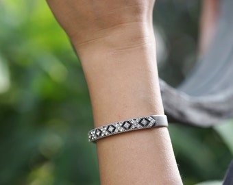 Pulsera de múltiples piedras, brazalete fino de plata, joyería de plata vintage, brazalete abierto, brazalete Art Deco, pulsera para mujer