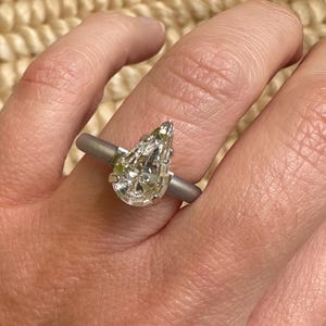 Doorzichtige stenen ring, grijze siliconen ring, rubberen band, siliconen verlovingsringen, siliconen ring dames, heldere kristallen ring voor vrouwen