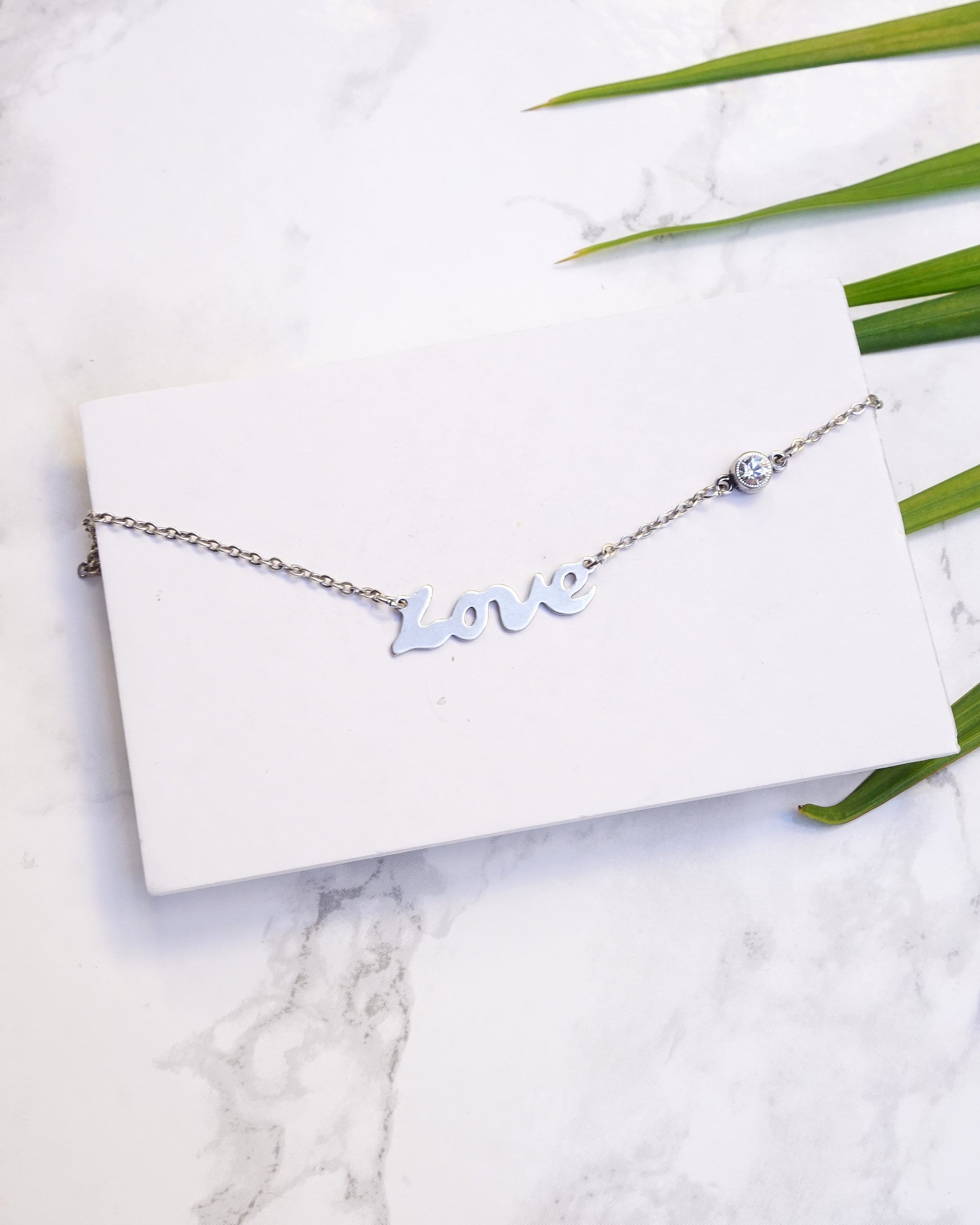 LOVE TEXT PEDANT NECKLACE