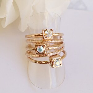 Kristallringset, Stapelbara ringar i roséguld, Kristallringar för kvinnor, Trippelstensring, Flerarmsringar för kvinnor, Ringar infattade med sten