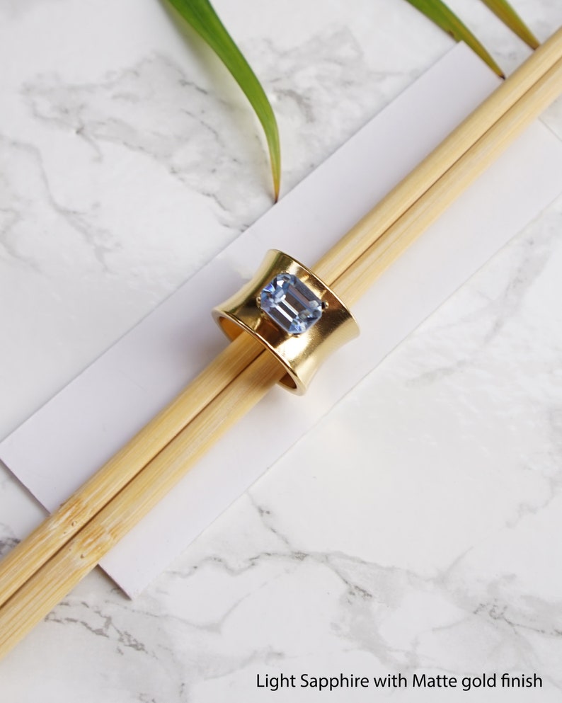 Unique Rings For Women Wide Band Rings For Women Big Rings Modern Rings For Woman Black Stone Rings Thick Gold Ring Gold Chunky Ring
