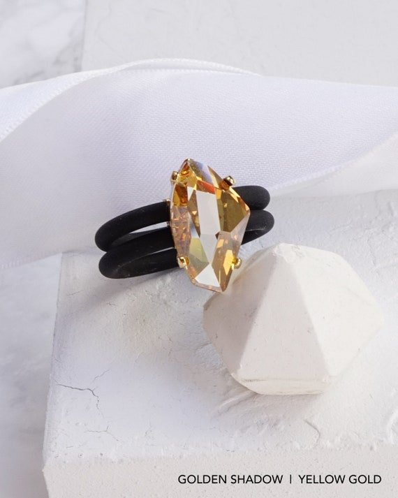 Silicone ring clearance with diamond