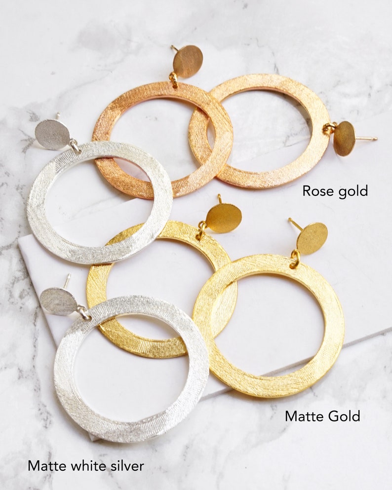 Oval And Circle Modern Earrings Gold