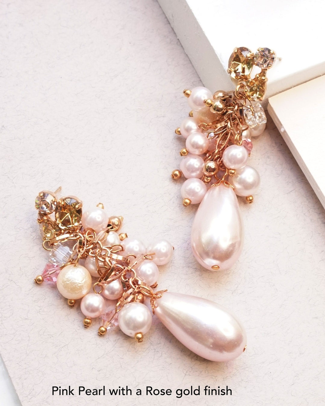 ★人氣★LOVE ME MONSTER★Great Pearl Ribbon Earrings [Ivory] ☆人氣☆LOVE ME MONSTER☆Great Pearl Ribbon Earrings [Ivory]