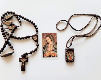 Set de La Virgen de Guadalupe con Oracion de Bosillo, Escapulario y Rosario de Madera