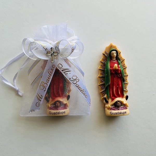 Lot de 12 sacs en organza "Mi Bautizo" avec mini statue de la Vierge de Guadalupe