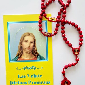 Libro de Las Veinte Divinas Promesas y Rosario Rojo del Corazon Sagrado de Jesucristo