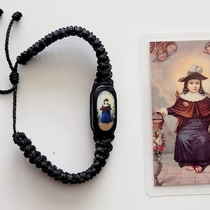 Nino de Atocha Oracion de Bosillo y Pulcera Tejida