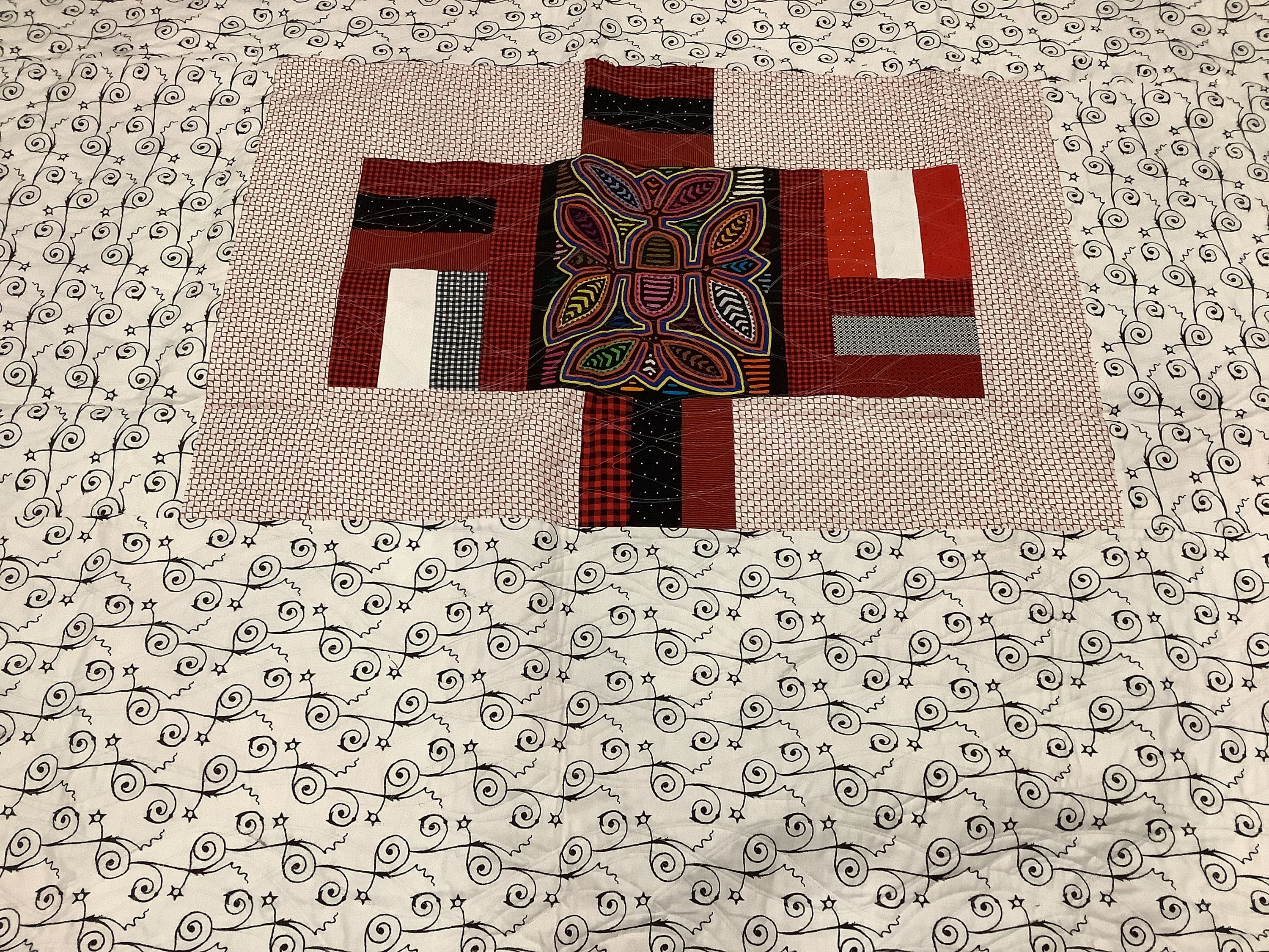 Red, White and Black Quilt - Etsy