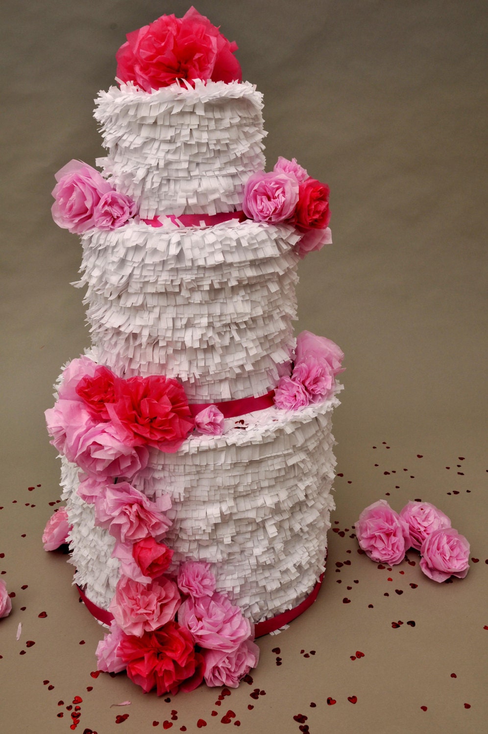 Wedding  Cake  Pi ata