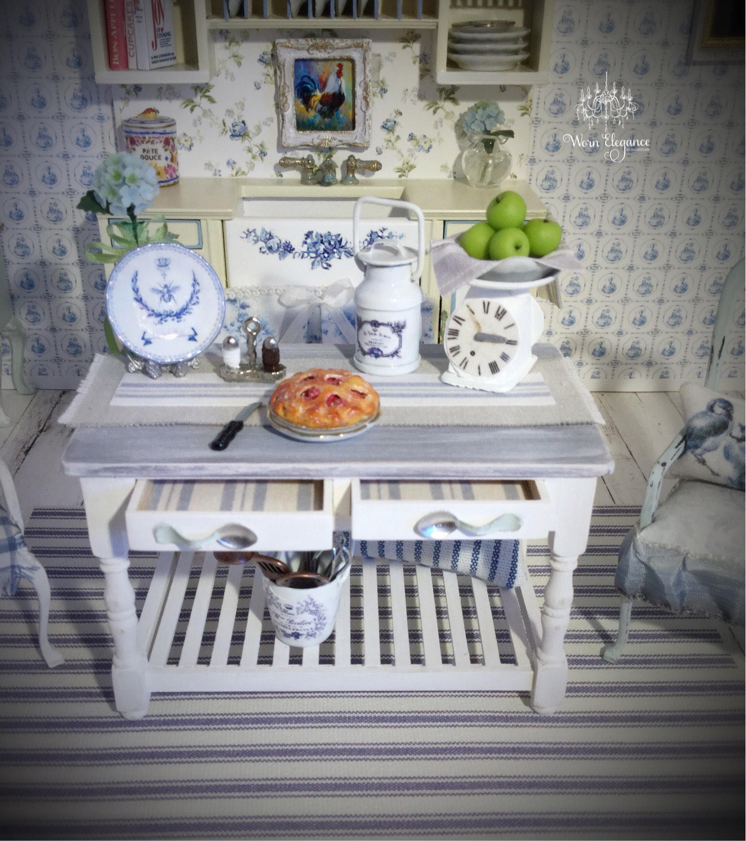 Dollhouse Miniatures Kitchen Table, 112, Prep Table, Display Table