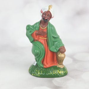 Vintage Nativity Wiseman | Black Magi Balthazar | Hand painted Composition Wiseman | Kneeling Wiseman | 5 Inch Scale