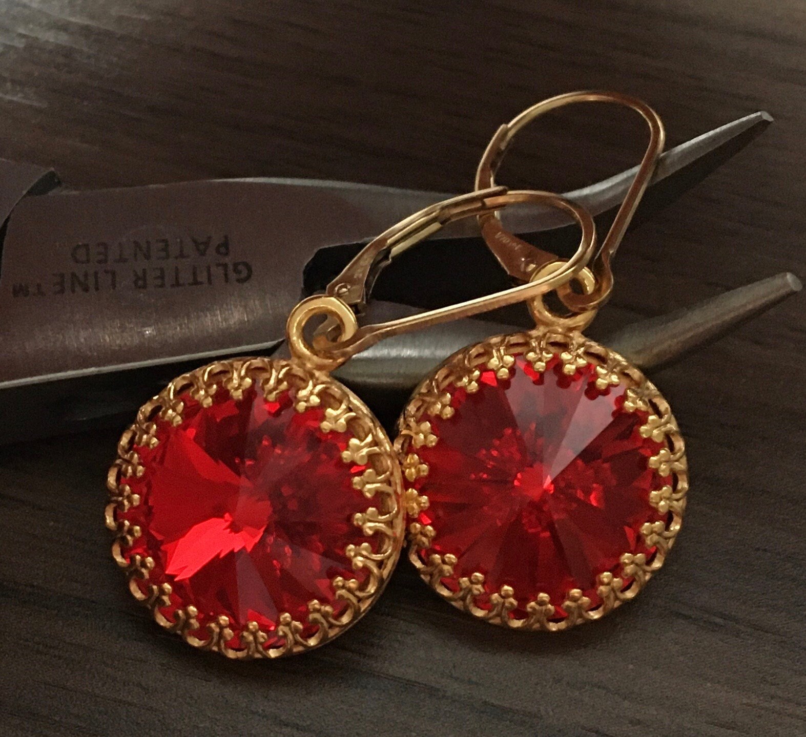 Pendientes rojos Siam Swarovski pendientes vintage de la Etsy