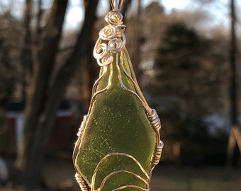 Green Sea Glass Pendant, Sea Glass Jewelry, Green Sea Glass Sterling Silver Wire Wrapped Pendant, Handmade Jewelry, Green Sea Glass Necklace