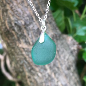 Sea Glass Necklace  6+ Colors Beach Glass Necklace, Sea Glass Pendant Jewelry, Simple Sea Glass Necklace, Boho Necklace, Gift for Her Friend