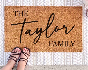 Personalized Family Name Doormat Custom Doormat Personalized Decor Custom Unique Closing Gift for Newlyweds Housewarming Gift for Couples