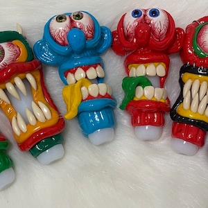 Monster Glass Hand Pipe Freaky pipe, Eye Glow in The Dark Pipe