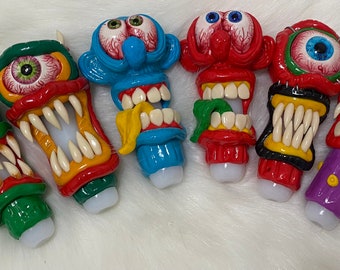 Monster Glass Hand Pipe Freaky pipe, Eye Glow in The Dark Pipe