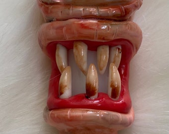 Monster Teeth Glass Hand Pipe, Glow in the Dark Pipe