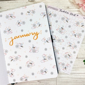 Adesivos decorativos/planejador de página de título Blushing Bees | Planejamento decorativo e funcional | Diário | Página de título | Nuvens | Floral