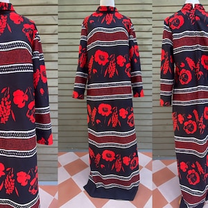 Psychedelic 60s Floral Kaftan