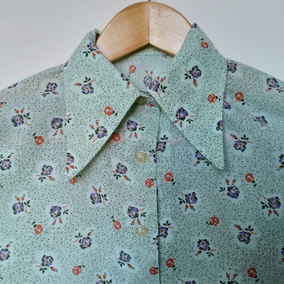 Vintage 1970s - Flowery blouse pointed collar pie