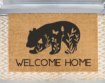 Felpudo floral de oso, felpudo de oso, felpudo de flores, felpudo de bienvenida a casa, felpudo de cabaña, decoración de montaña, felpudo bonito, felpudo de bienvenida, fibra de coco