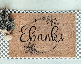 Family Name in Snowflake Wreath Doormat / Last Name Door Mat / Winter Decor / Christmas Doormat / Custom / Christmas Decor / Christmas Gift