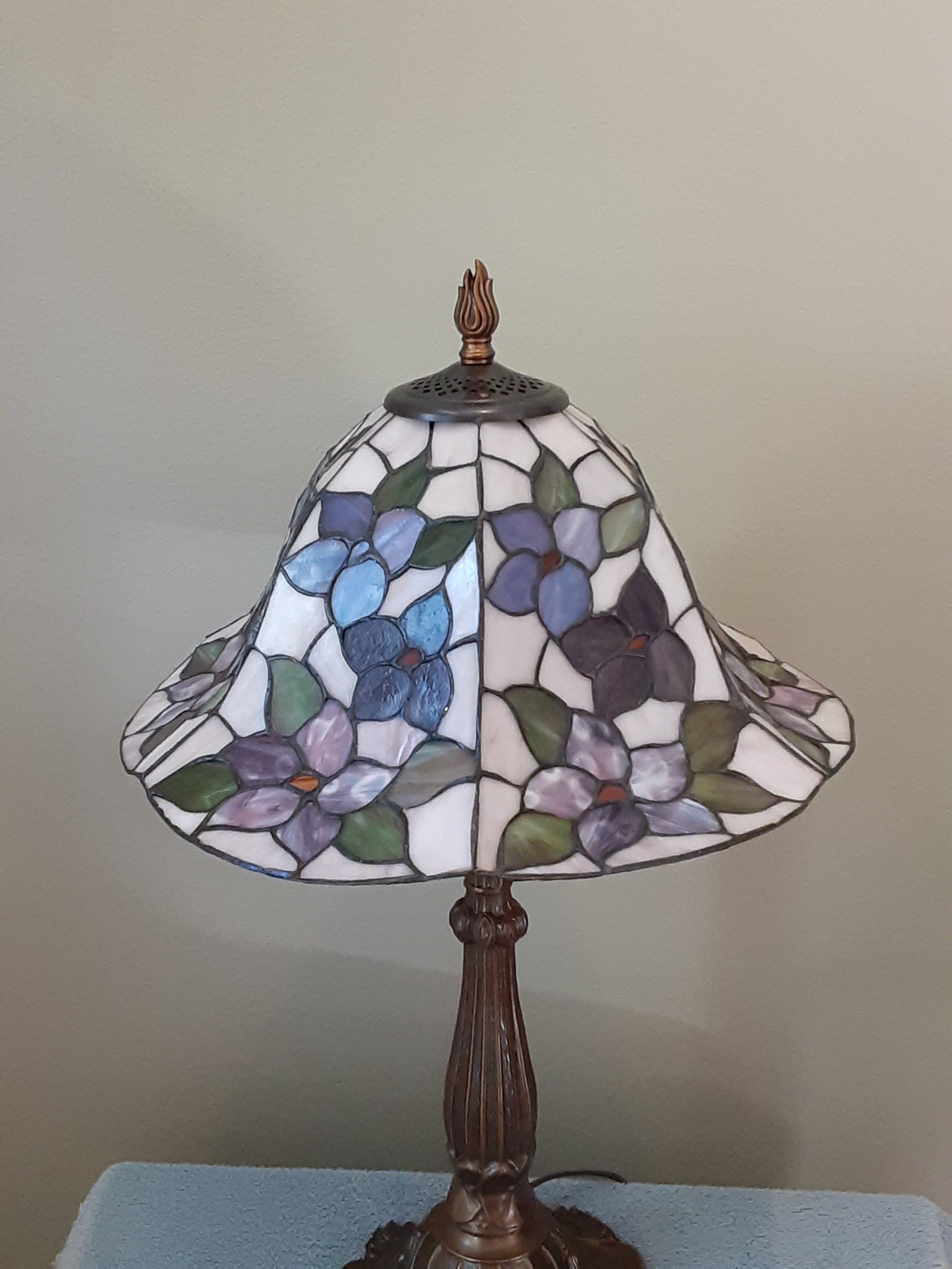 Stained Glass Lamp Dale Tiffany Floral Motif Accent Etsy