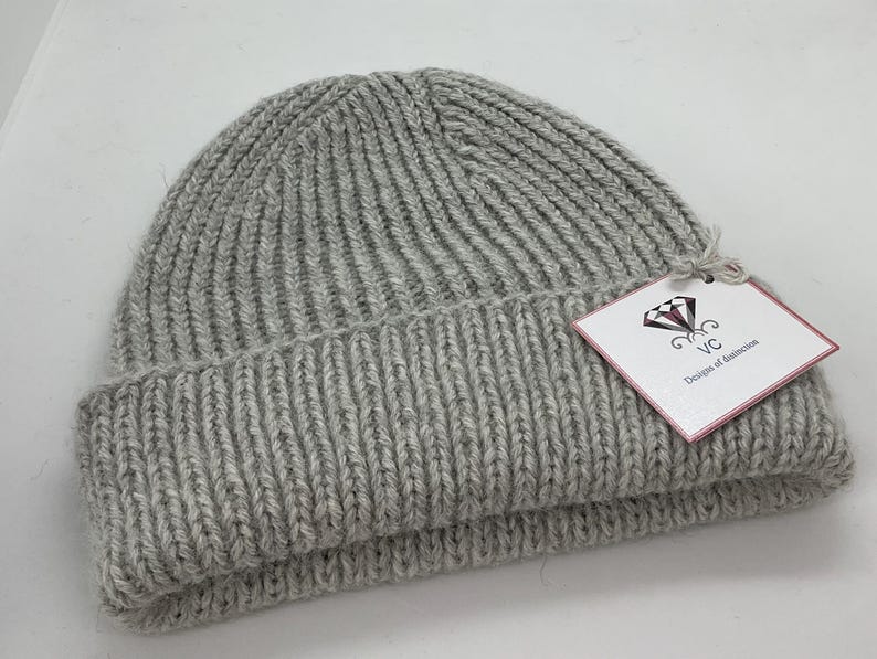 Handmade Alpaca Cashmere Men's Beanie: Hampshire England image 3