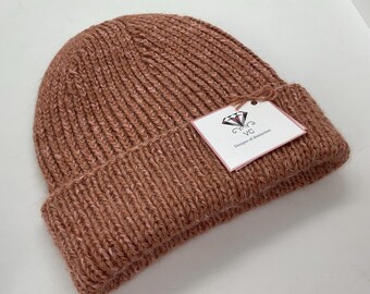 Gorro de punto grueso de alpaca y cachemira hecho a mano