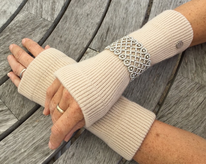 Cashmere wrist warmers / sleeve by Willow Luxury (one size)