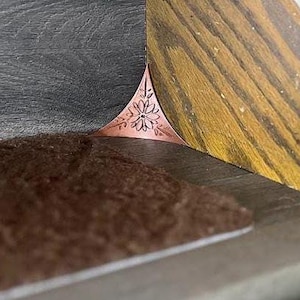 Flower w/ Vine/Stem design Stair Dust Corners – 3D Printed Victorian Style Dust Traps for Stair Cleaning | Home Decor | Stair Corner Accents